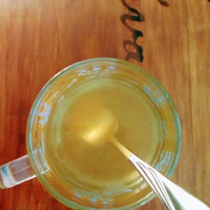 爽やかなフレーバー緑茶で美味しかったです(≧ڡ≦*)今度はオススメの練乳入りやってみます♥※柚子蜂蜜ティーではなくてコーヒー×ココア×チョコレシピの方です♥